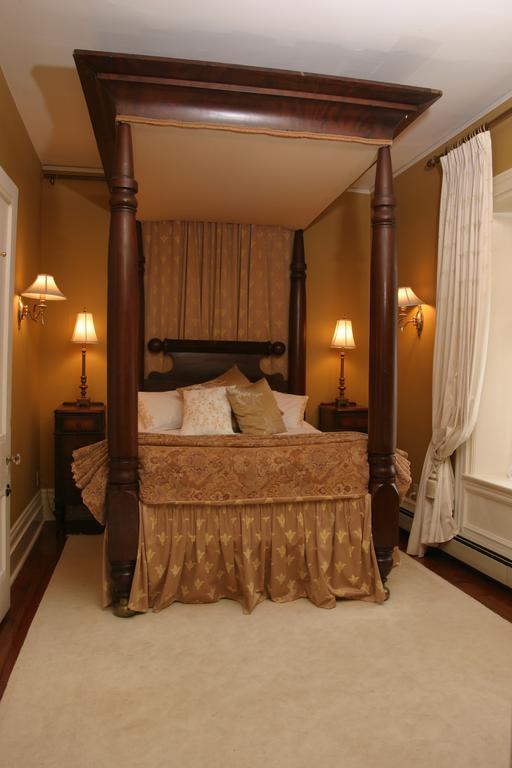 Grand Victorian Bed & Breakfast Niagara Falls Exterior photo